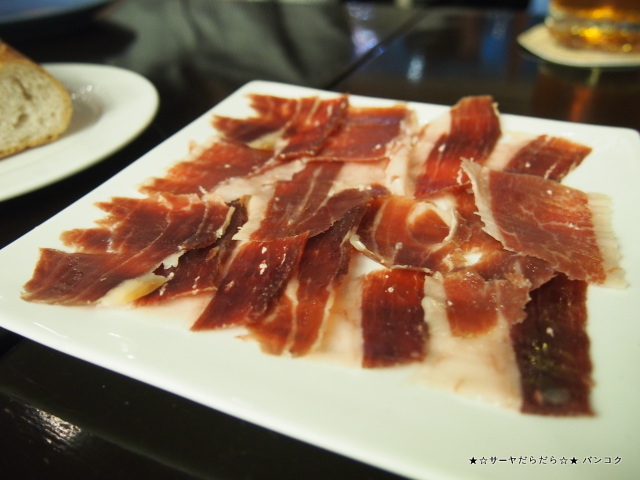 El Osito - Sandwiches and Tapas バンコク サーヤ