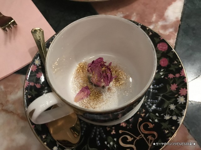 bangkokcafe Sretsis Parlour スレトシス 金箔ティ