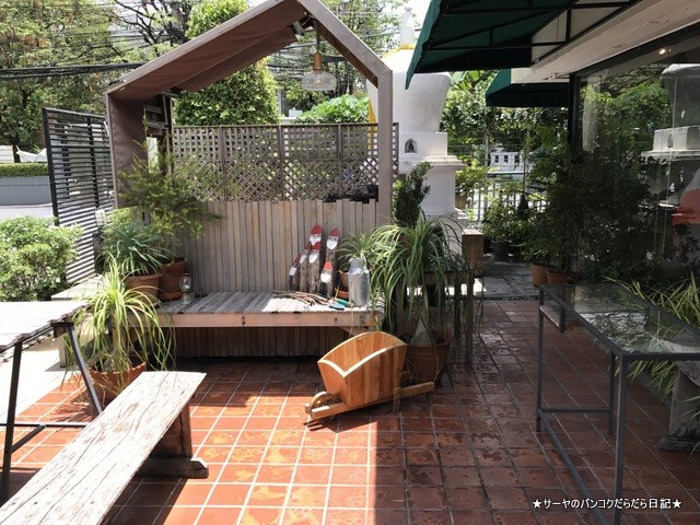 TINY TREE GARDEN カフェ バンコク (2)
