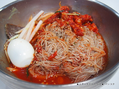 韓国 冷麺 明洞咸興麺屋 ミョンドンハムフンミョンオッ