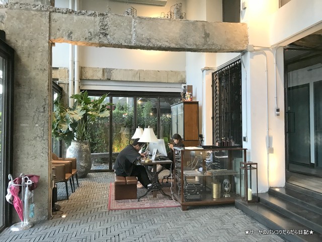 04 kurios cafe bangkok おしゃれ カフェ (1)