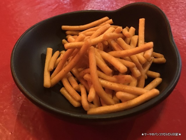 rabbit hill bangkok chinese bar 中華街 ヤワラート snak