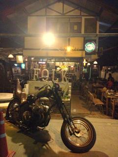 FOLK 19 cowboys bangkok バンコク ラーミントラ