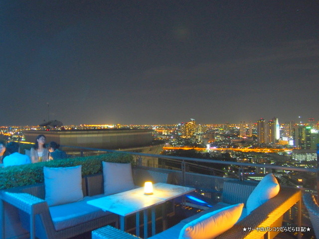 ZOOM Sky Bar & Restaurant ルーフトップ バンコク