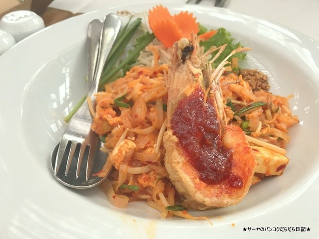 CHANTARA RESTAURANT ヤオヤイ サンティア (8)