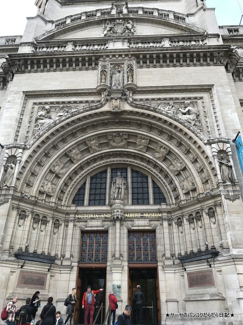 28 Victoria and Albert cafe ロンドン (1)