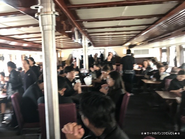 タイ国葬 船着き場 サトーン 豪華客船 (2)