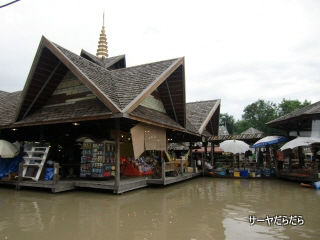 20101010 FOATING PATTAYA MARKET 3