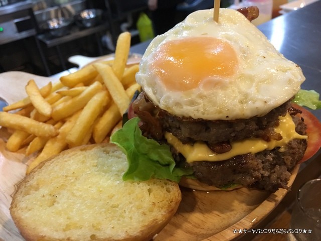Arno's Burgers and Beers バンコク バーガー (6)