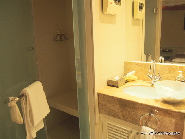 S15 Hotel Bangkok 便利 (18)