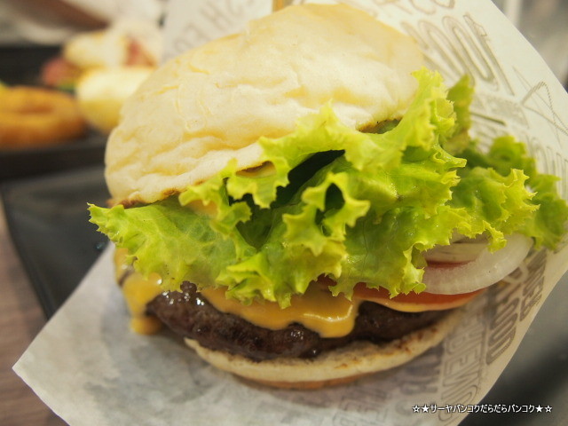 Teddy's Bigger Burgers¡¡at¡¡ Gateway Ekamai