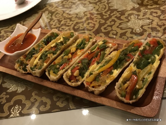 tibetkitchen チベットキッチン バンコク Pepper Corn Cheese Roll