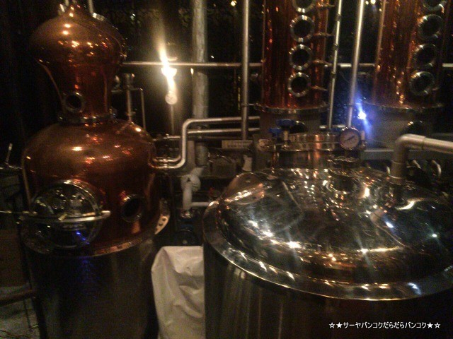 Iron Balls Gin Distillery エカマイ ジン オシャレ BAR