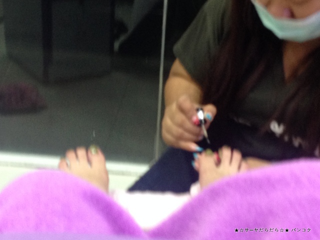トンローネイル Thonglor Nail バンコク サーヤ
