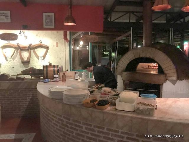 バンコク イタリアン Il Bolognese イルボロネーゼ 満席 2019 (2)