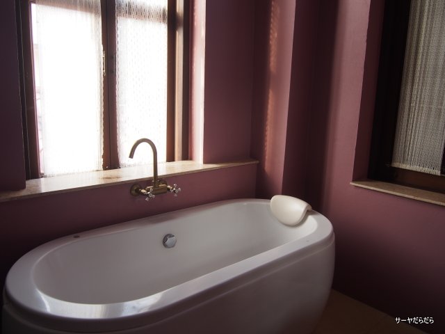 Praya Palazzo Hotel バンコク 川沿い ホテル