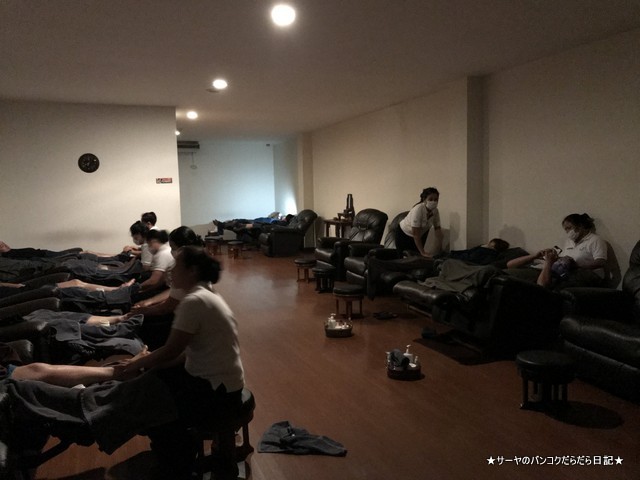 health land ekkamai 足マッサージ 定番 オススメ 店内