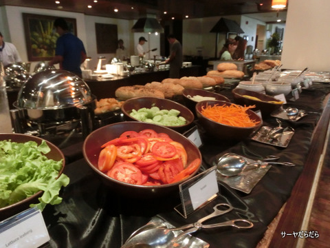 Le Meridien Khao Lak Beach and Spa Resort 5