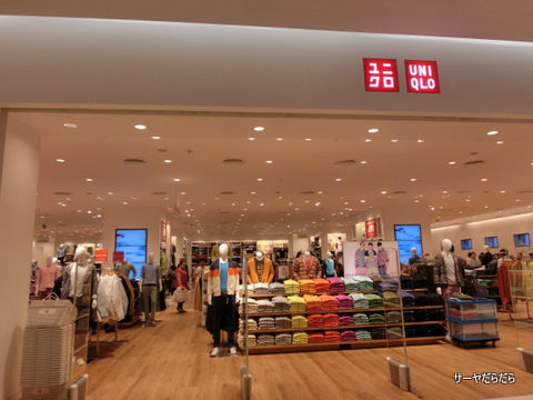 0122 UNIQLO bangkok 1