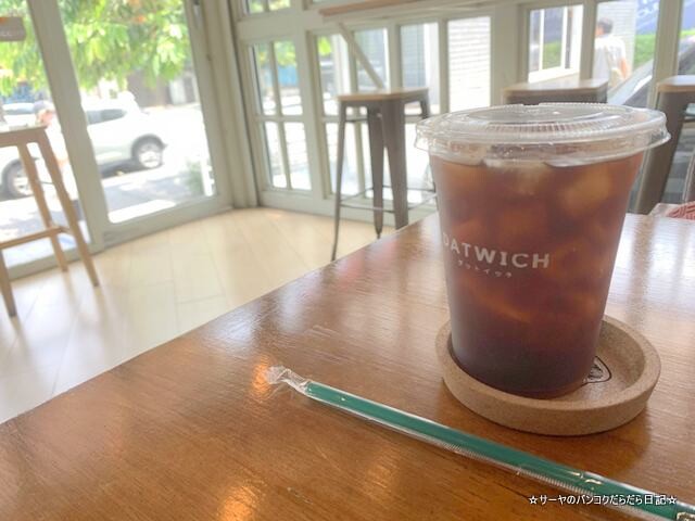 Datwich Cafe ダットイッチ バンコク トンロー カフェ (2)