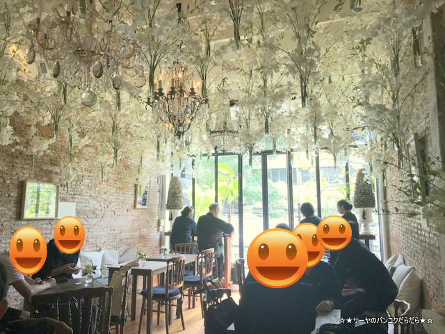 Floral Cafe by Napasorn 花 フラワーカフェ インスタ映え