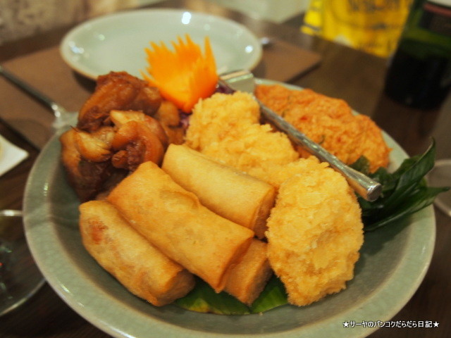 Bann Khanitha by the River タイ料理 バーンカニタ