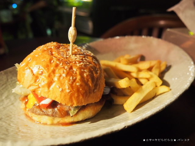 Dickinson's:Culture Cafe バンコク サーヤ カオサン