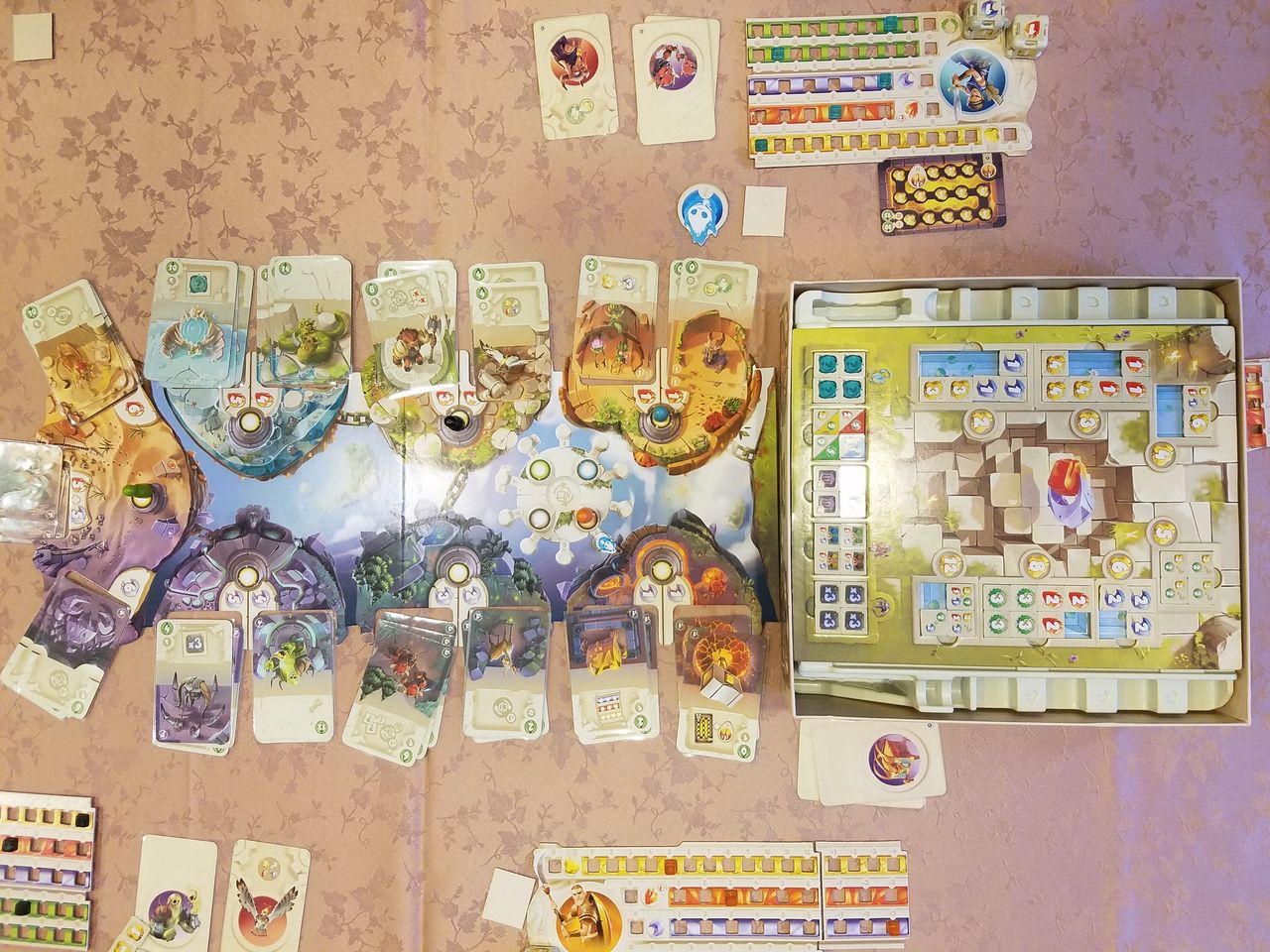 ボードゲーム レビュー 評価 ダイスフォージ Dice Forge あそびつながるラボ おすすめのボードゲーム紹介ブログ ボードゲーム レビュー 評価 ダイスフォージ Dice Forge あそびつながるラボ おすすめのボードゲーム紹介ブログ