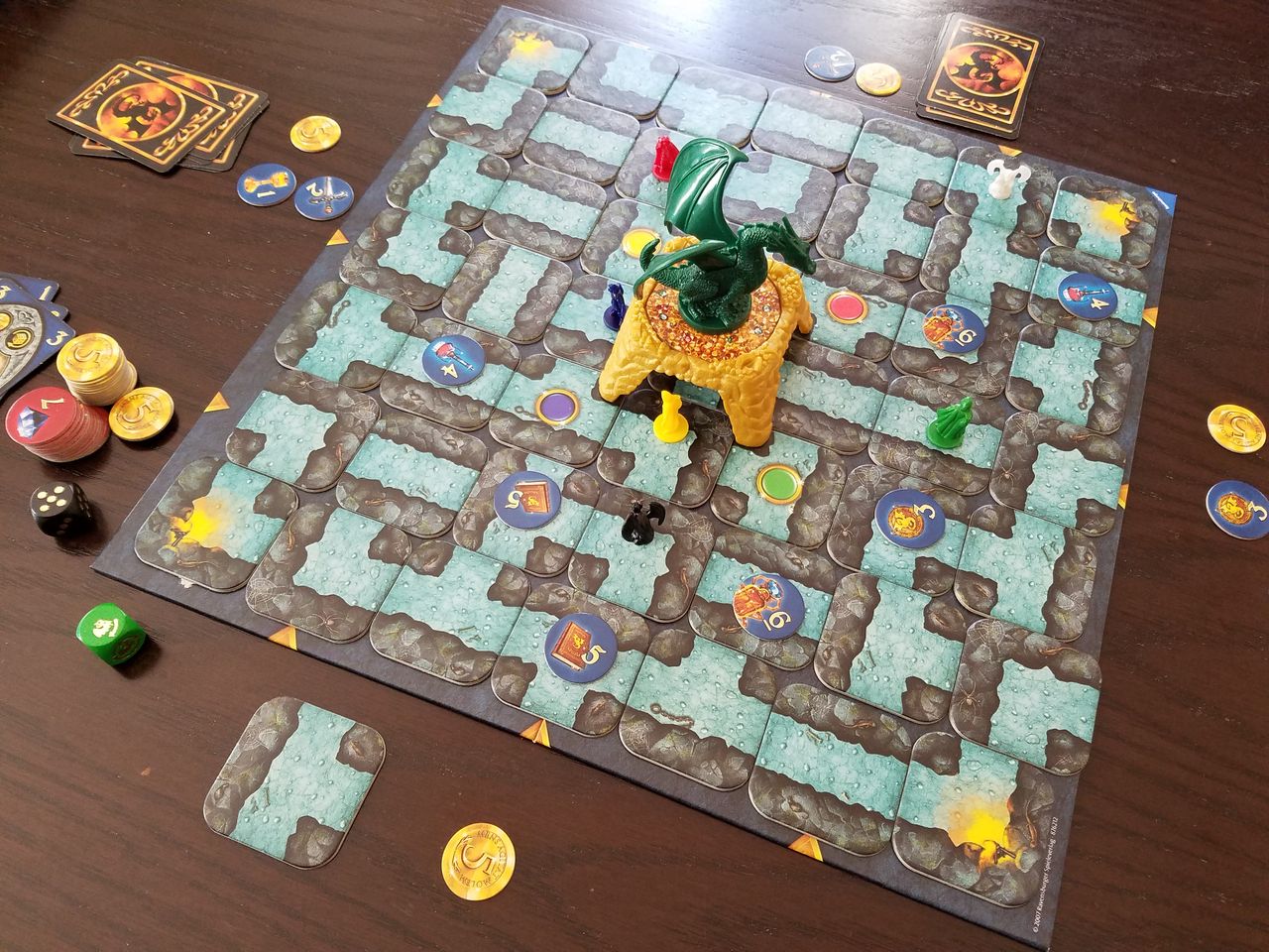 ボードゲーム レビュー 評価 マスターラビリンス2 ドラゴンが護る宝 Master Labyrinth あそびつながるラボ おすすめの ボードゲーム紹介ブログ ボードゲーム レビュー 評価 マスターラビリンス2 ドラゴンが護る宝 Master Labyrinth あそびつながるラボ おすすめの ボードゲーム紹介ブログ