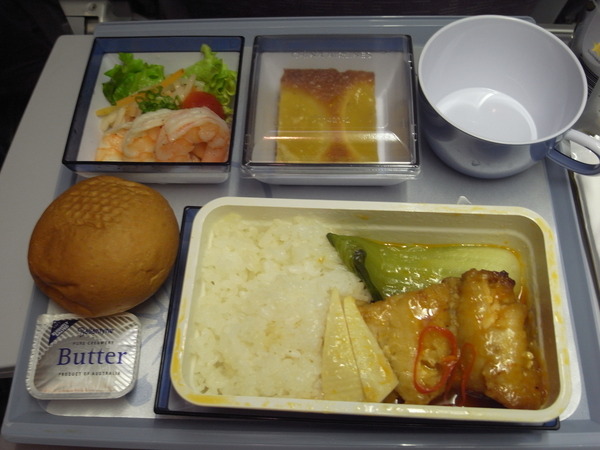 機内食(往路1食目)