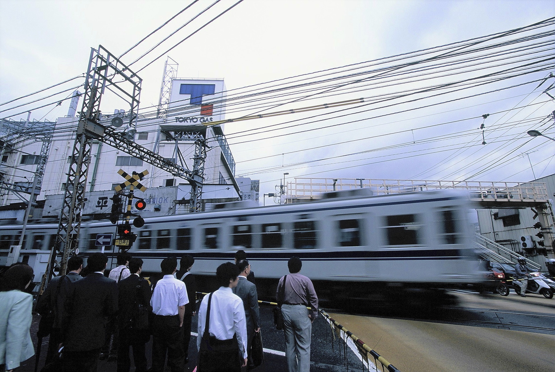 064-006 (2)