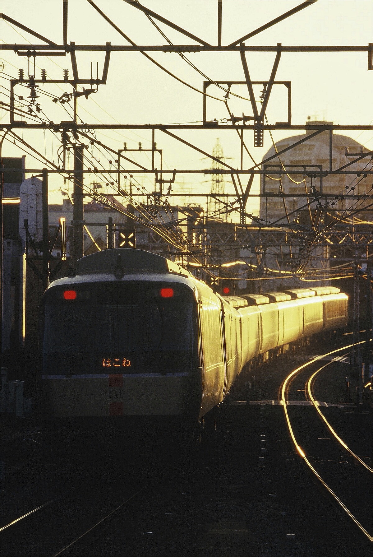 049-008 (2)