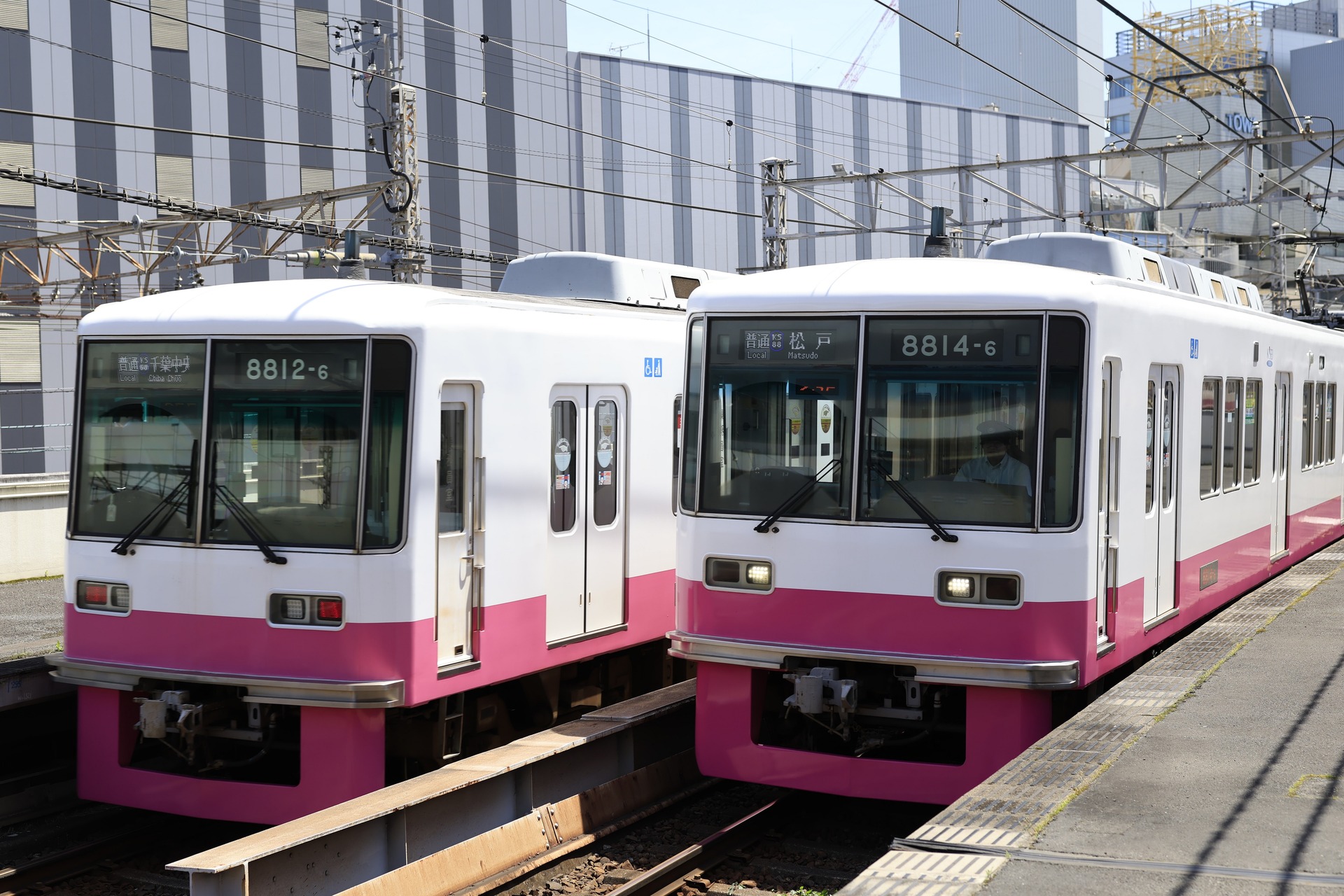 《駅名板 ちば 成田線 緑色 JR東日本実使用品 プラスチック製 千葉Chiba 成田線 鉄道フォト・画像(鉄道写真) | レイルラボ(RailLab)
