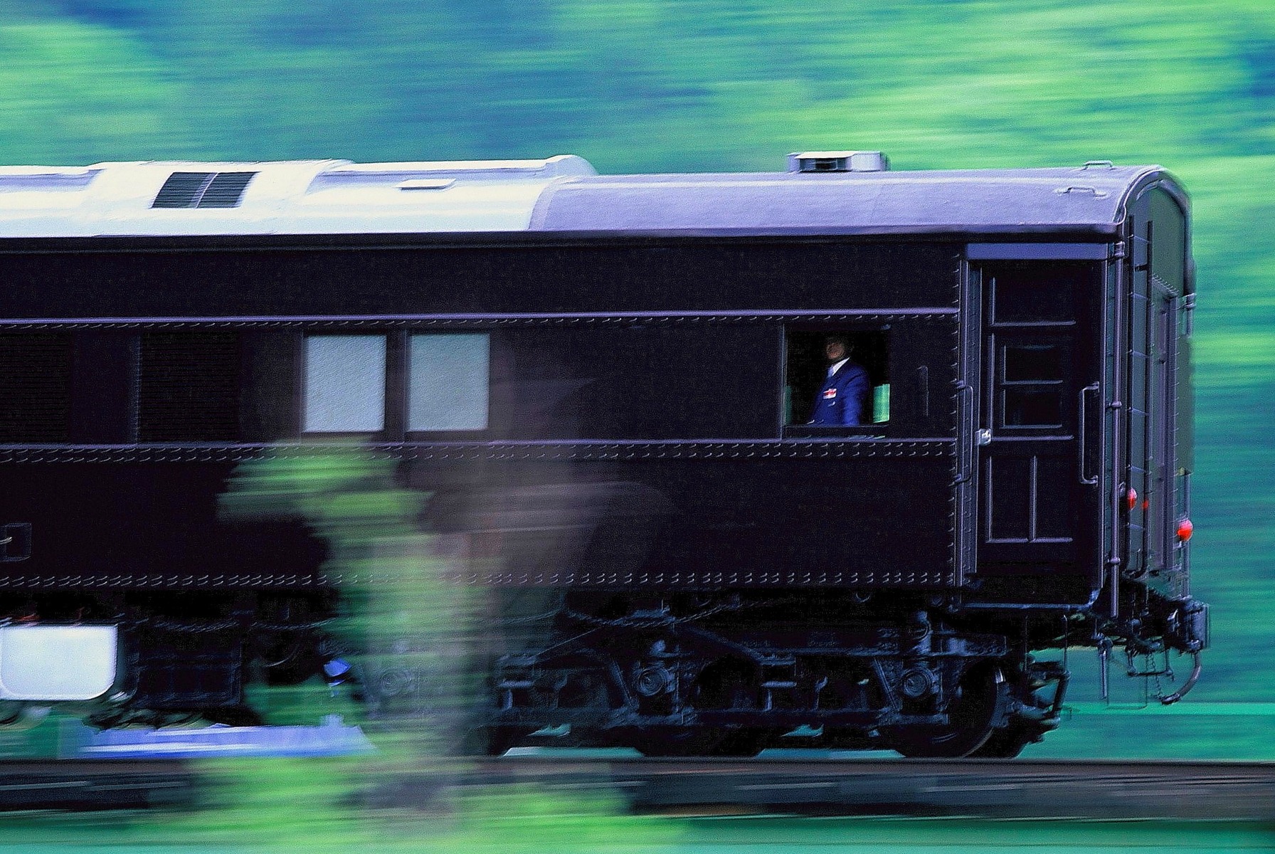 069-032