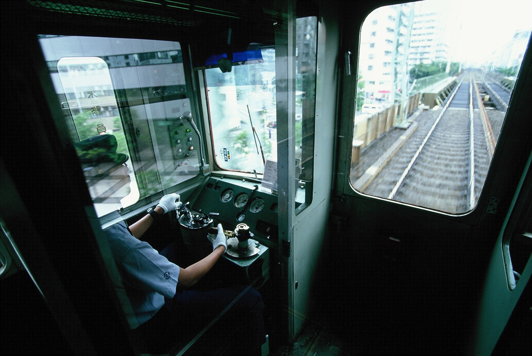 055-003