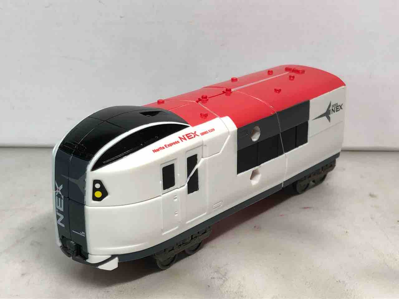 レビュー】Z合体 ザイライナー E259ネックス : ガッツポーズで日