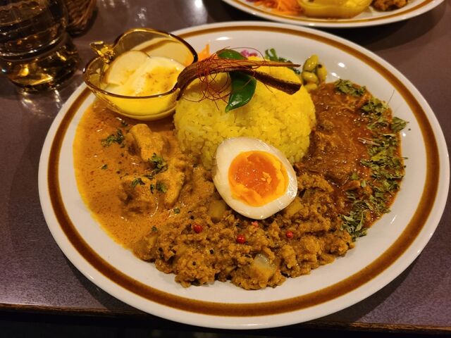 カレー ３種盛り スパイスカリー山路 飯山市 おひま倶楽部のランチ部屋