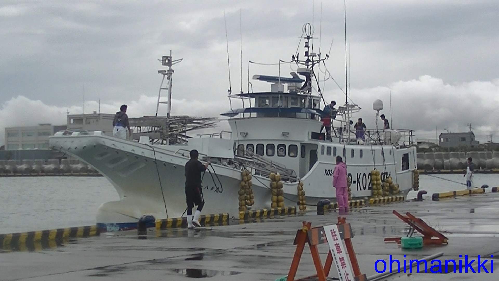 Hideのお暇日記 10月22日 近海鰹漁船第28幸丸 離岸小川港から出港