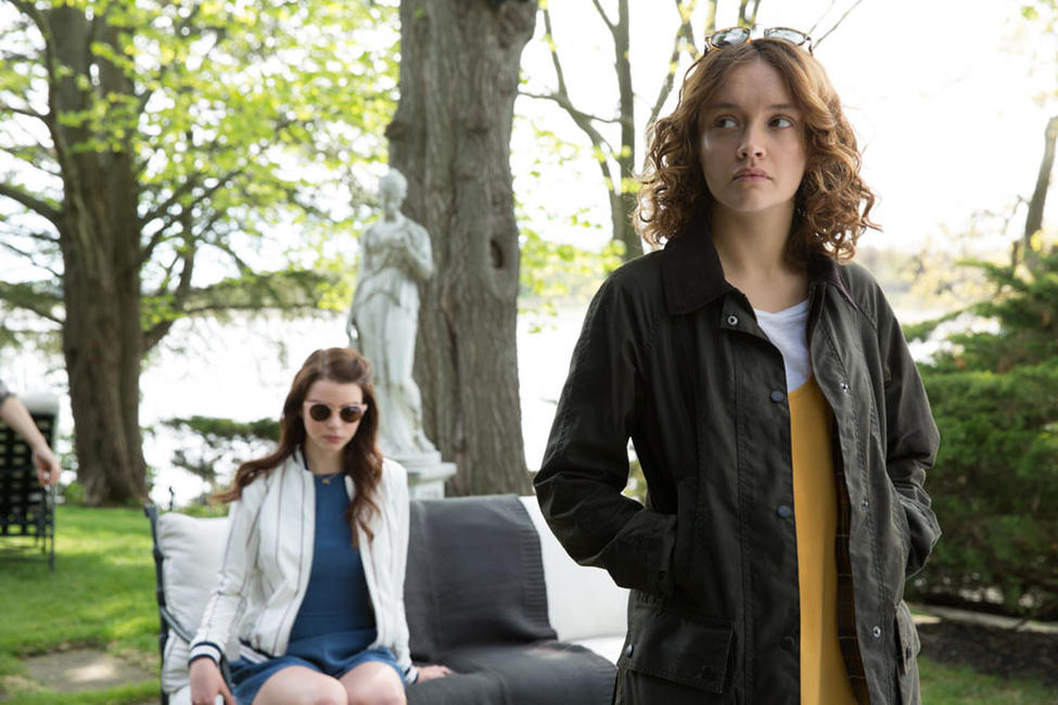 Thoroughbreds1