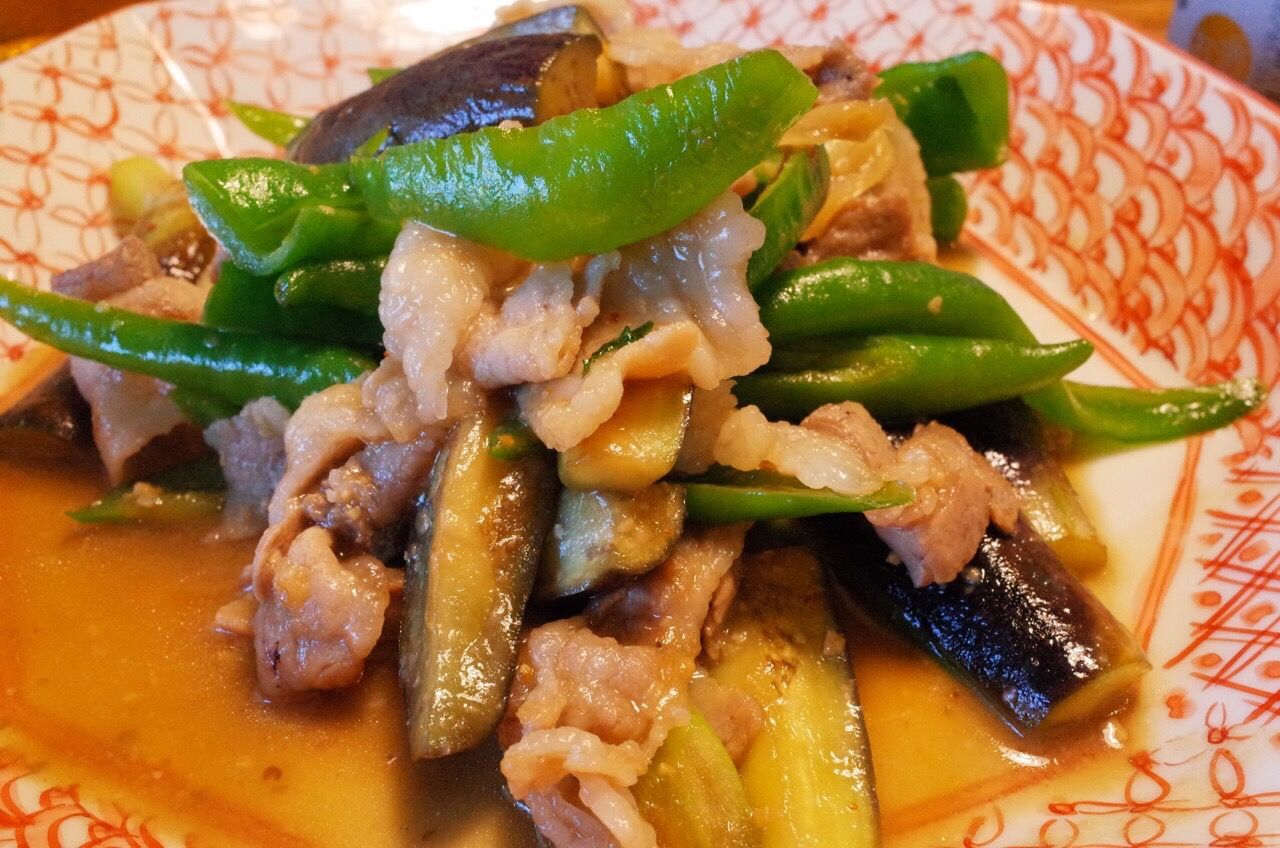豚肉と茄子 万願寺唐辛子の味噌炒め大葉風味 おやじ厨房に入る