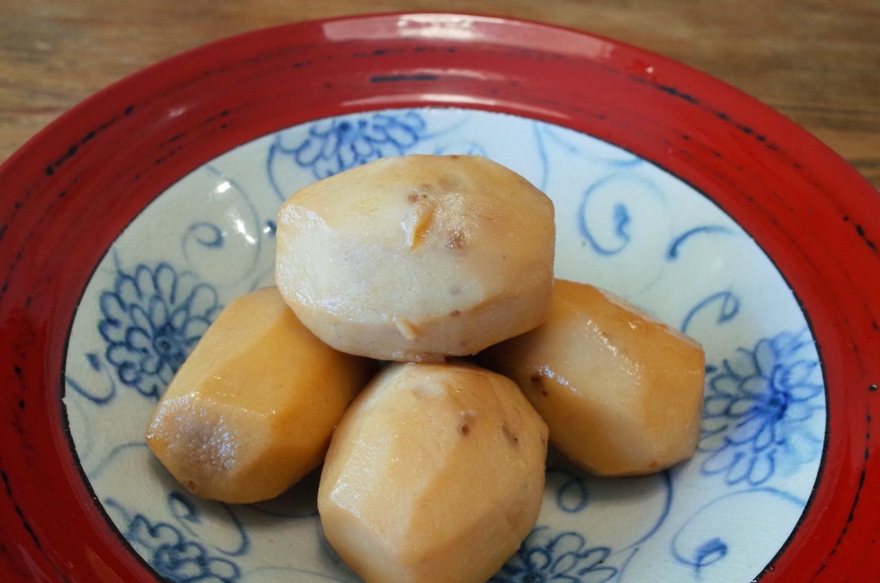 ぶり大根 その煮汁で里芋の煮っころがし おやじ厨房に入る