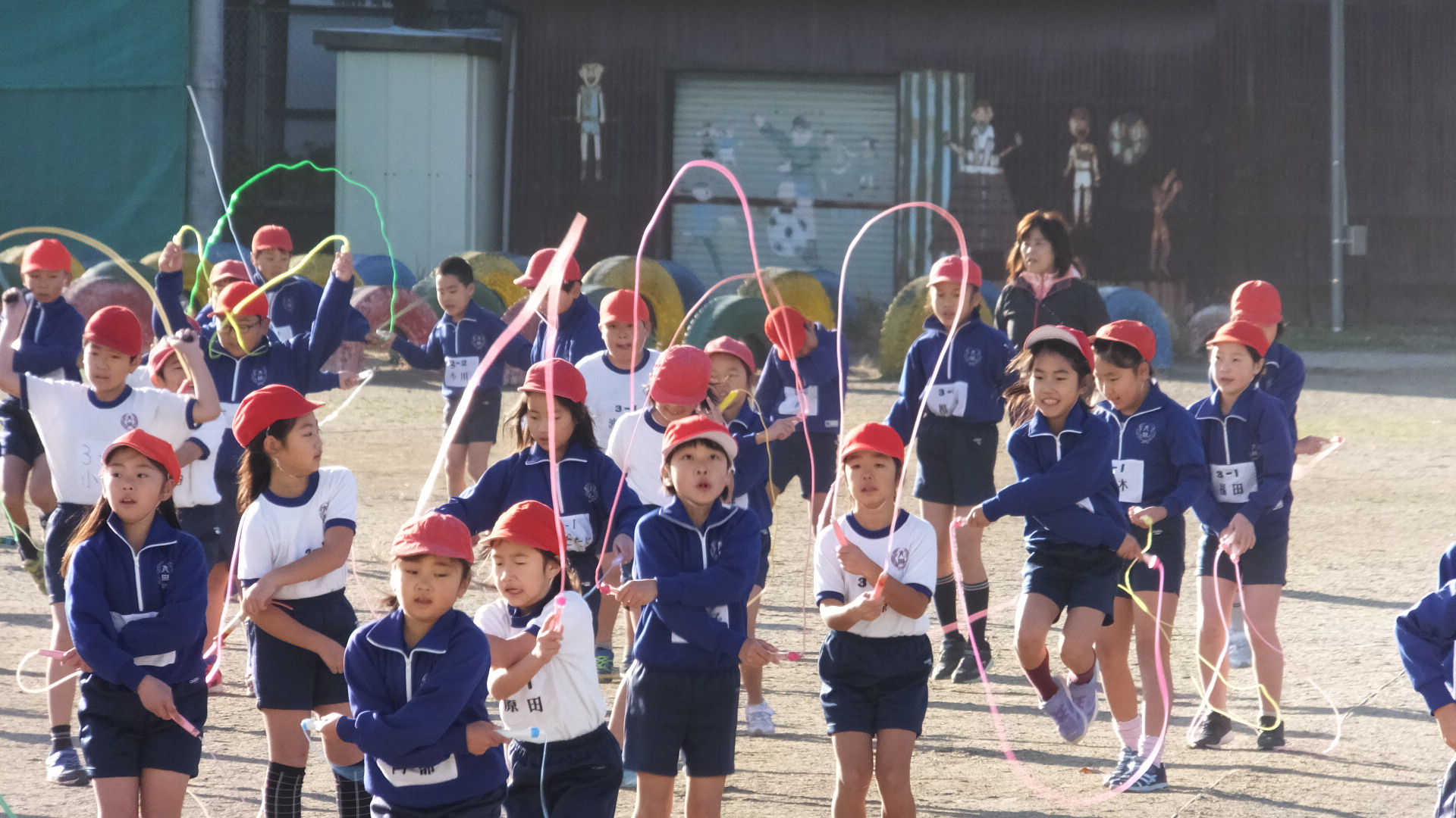 １１月３０日 金 朝の体育はリズム縄跳び 太田っ子ブログ