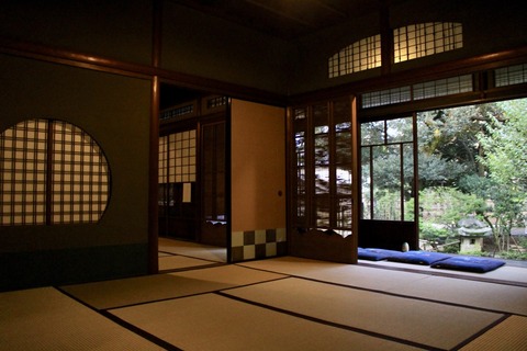 853C2DEF-D914-49F6-8B2F-A910E2A53D16