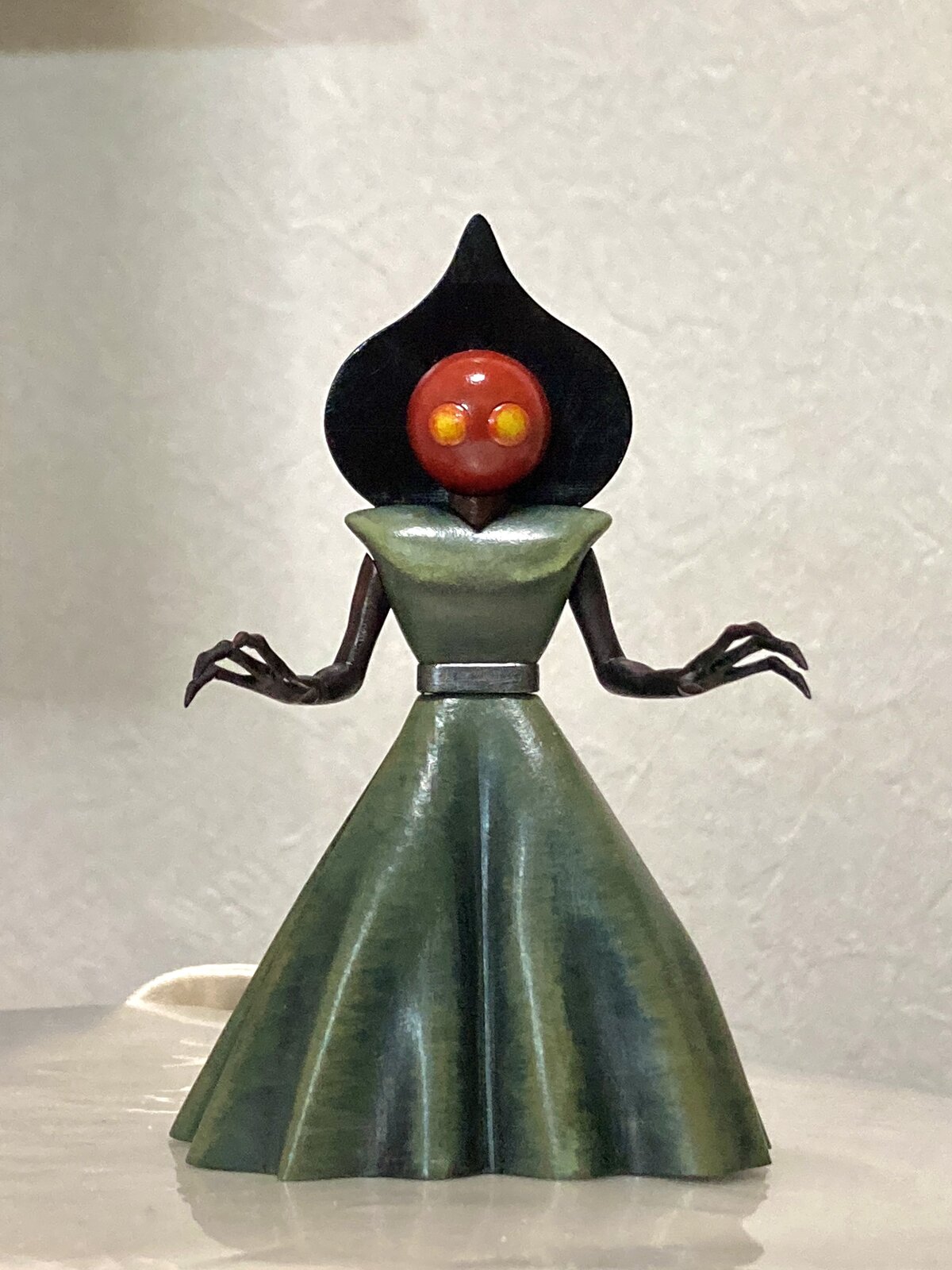 趣味造形 フラットウッズモンスター : おいれんすの作業机