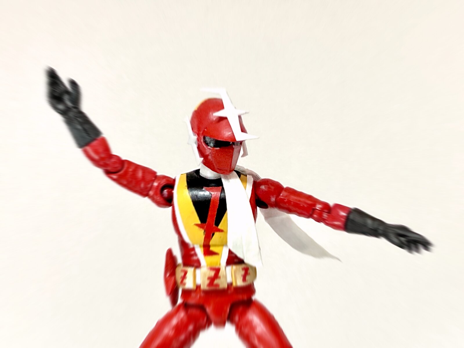 フィギュアーツ 改造　ズバット風 掌動(SHODO) 改造 快傑ズバット（完成編） : おいれんすの作業机
