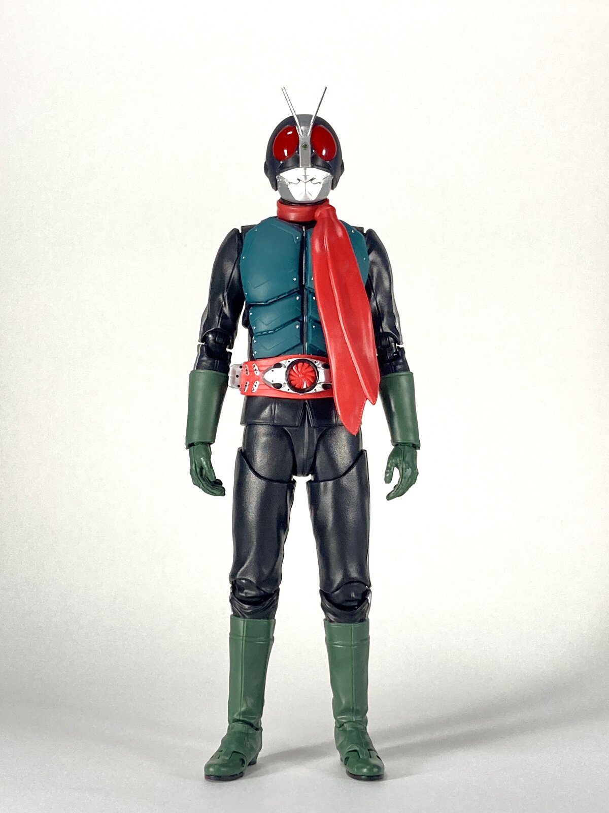 S.H.フィギュアーツ　仮面ライダー第2号　セット S.H.Figuarts 仮面ライダー第2号（シン・仮面ライダー）で遊ぶ