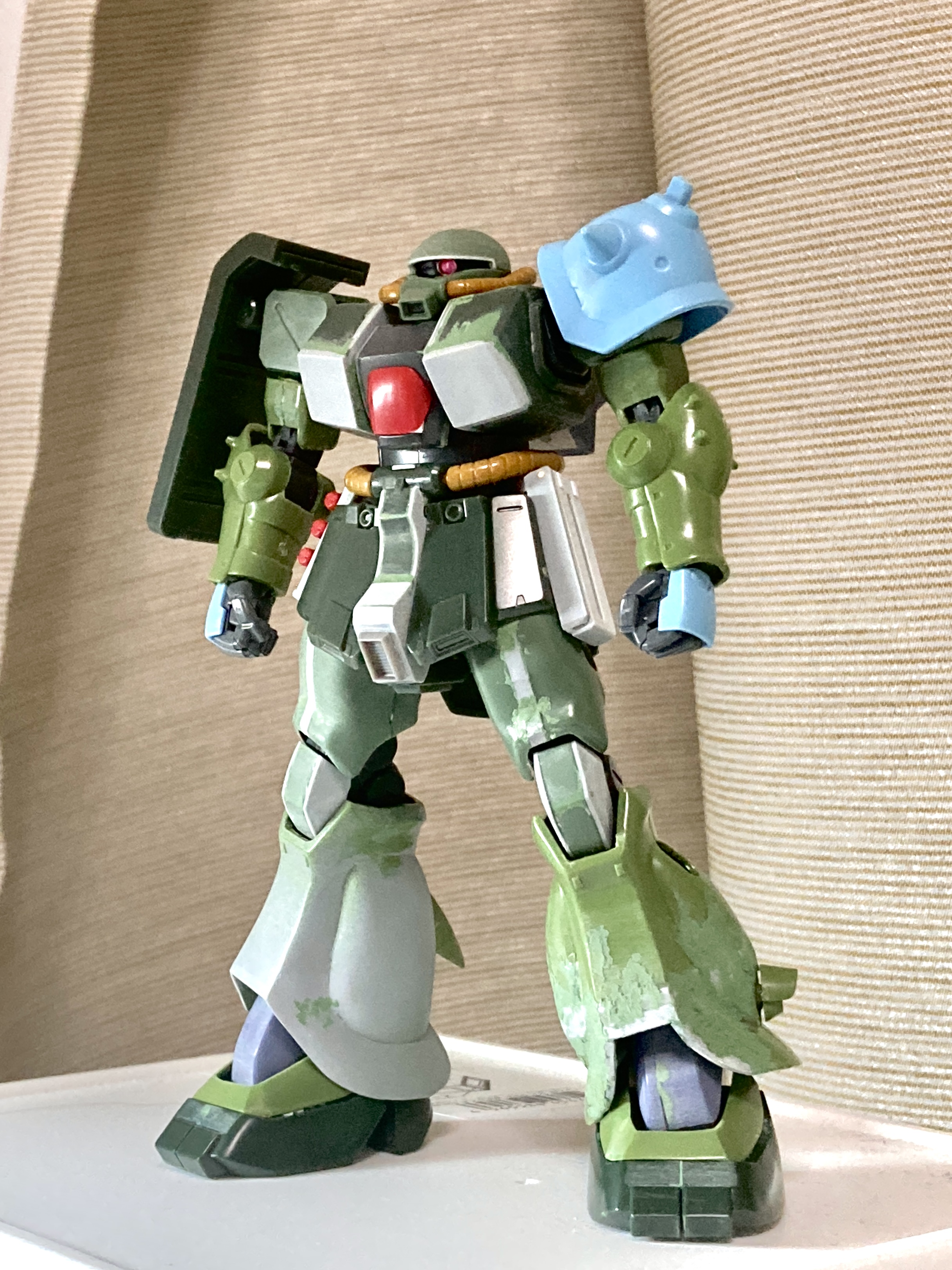 HGUC 1/144 ザクII改 改造（制作編） : おいれんすの作業机
