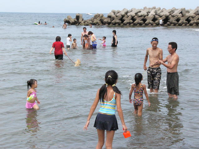 馬場子供神楽社さんと交流バーベキューin佐賀関ビーチ 大分神楽社 神舞