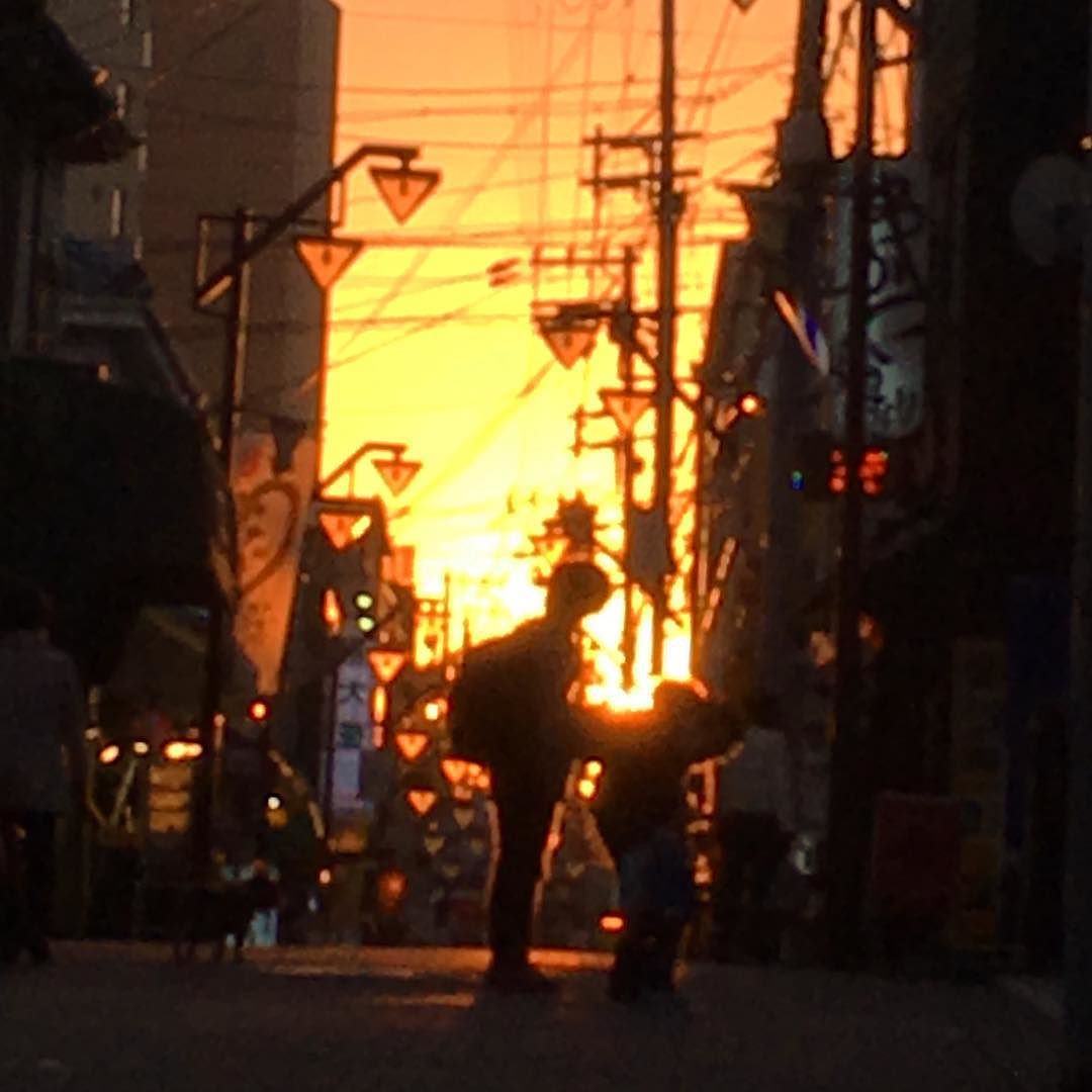 いつかの水道橋商店街 夕陽が沈む頃 いつかの 神戸大好き いつかのシリーズ 水道橋商店街 夕焼け 夕焼け空 新 ｏｊの人生お気楽適当でええやん２