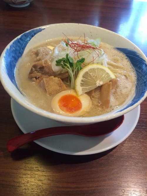 濃厚鶏しおらーめん　１１